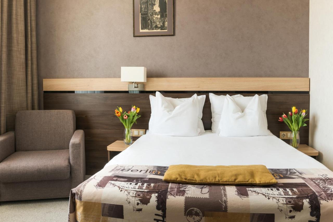 Dunav Plaza Hotel รูเซ ภายนอก รูปภาพ